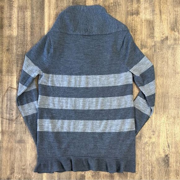 Patagonia Sweater 100% Merino Wool Lightweight Bold Stripe Hike Women's Large - Picture 7 of 7